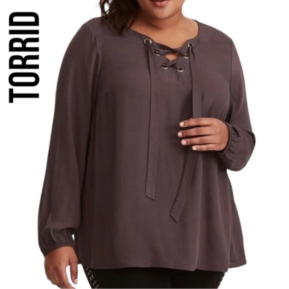 3/$22🩶 Torrid Textured Lace Up Long Sleeve Georgette Blouse Gray Plus Size 1 1X
